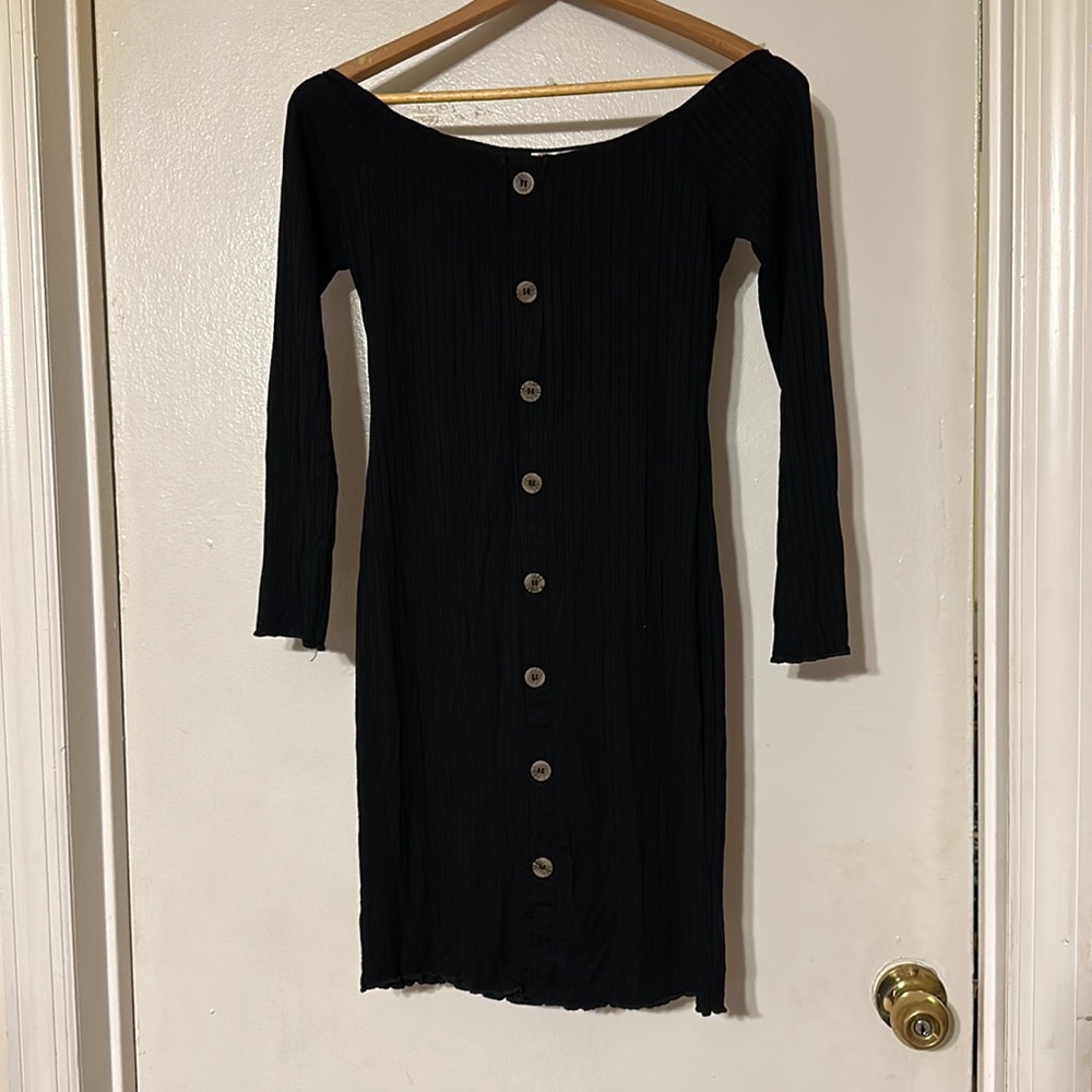 Heart ❤️ Hips Women’s Stretchy off the shoulder Black dress size M